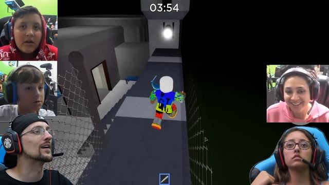 ROBLOX PIGGY ARMY vs FGTeeV Family! CHAPTER 11 Outpost Escape (6 Player Madness) смотреть онлайн