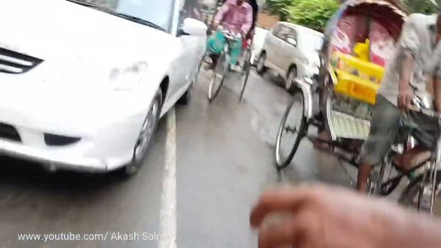 বলদ যদি রাগে তাহলে কে ঠেকায়। Angry big bull Qurbani in Dhaka Bangladesh. Qurbani 2017. смотреть онлайн