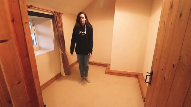 WE BOUGHT A HOUSE! English Cottage House Tour ? смотреть онлайн