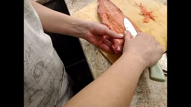Как засолить горбушу и икру из замороженной рыбы. смотреть онлайн
