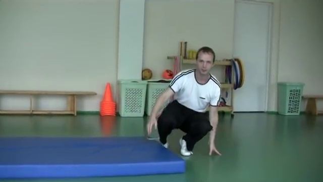 Кувырок назад - выполнение смотреть онлайн