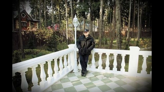 ШИКАРНЫЙ ОСОБНЯК! Как выглядит дом Юрия Антонова смотреть онлайн