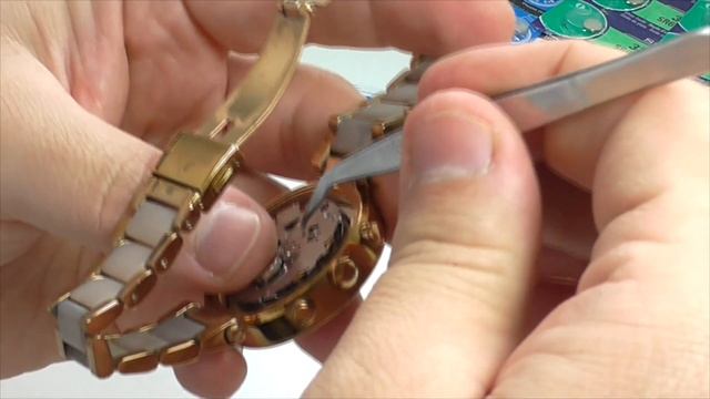 MICHAEL KORS – практичные и представительные часы смотреть онлайн