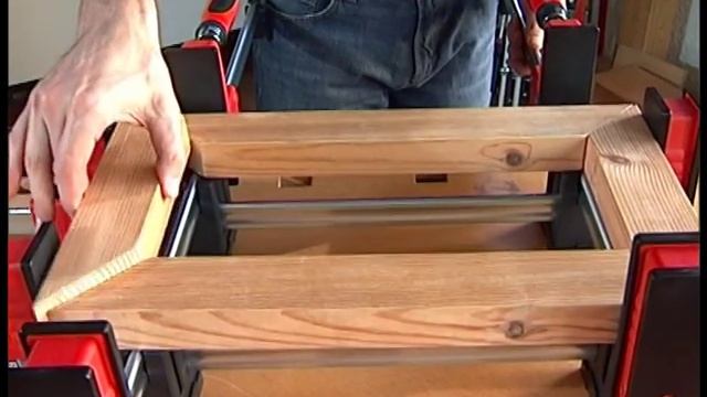 Корпусные струбцины и зажимы BESSEY: KR и KRV смотреть онлайн