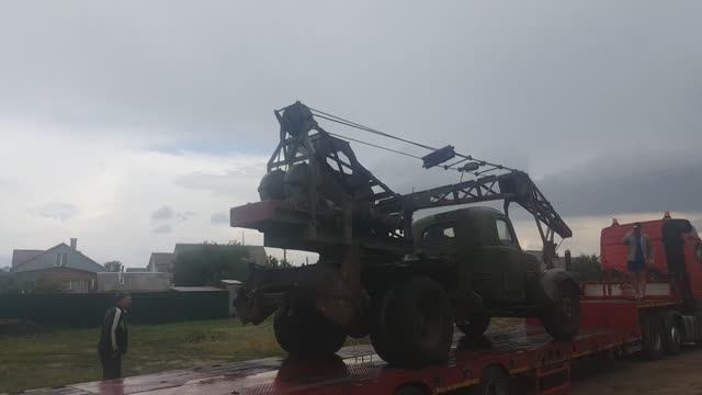 Перевозка ретро автомобиля автокрана К-46 (ЛАЗ-690).mp4 смотреть онлайн