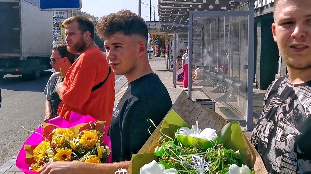 МАРИУПОЛЬ на 1 Сентября перед первым звонком День знаний 🎀Восстановление и Жизнь Сегодня смотреть онлайн