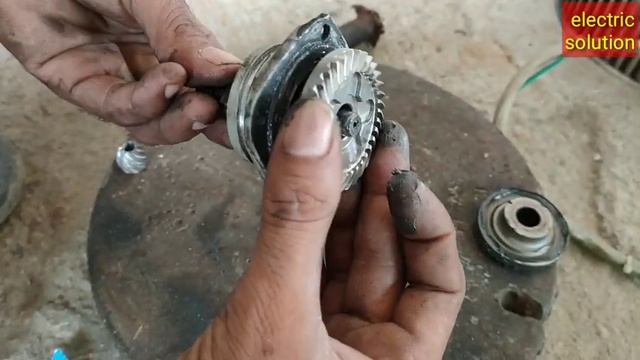 BOSCH 6-100 angle grinder repairing | best triks for gear & bearing change in hindi 2021 || смотреть онлайн