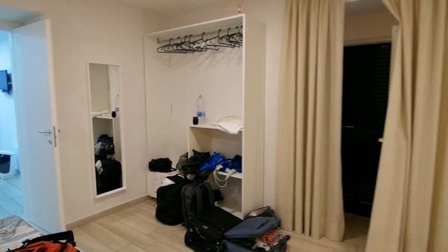 ИТАЛИЯ | НЕАПОЛЬ |Где можно попробовать настоящую неаполитанскую пиццу?// Апартаменты//Местный рыно смотреть онлайн