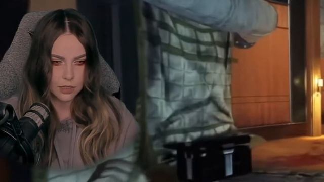 Алина Рин кринжует со своих старых стримов ► AlinaRin Rofls