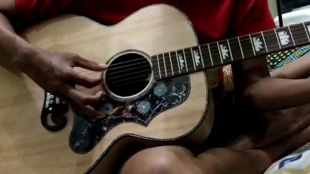 Gibson j200 solid full maple смотреть онлайн