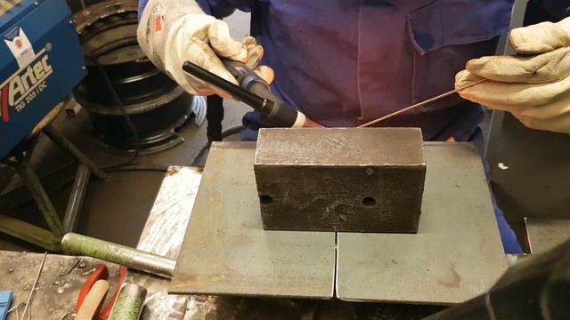 Процесс подготовки деталей для экзамена / Будни сварщика смотреть онлайн