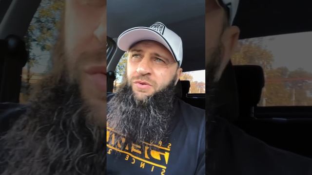 В мечеть обуви не заходят !!!! смотреть онлайн