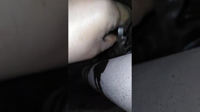 Проверка уровня масла в коробке передач 5 ступка автомобиля Лада. ВАЗ-21074. смотреть онлайн