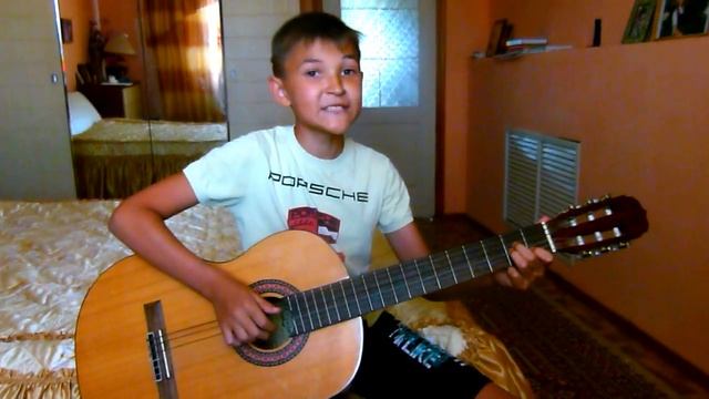 Очень хорошо поёт! смотреть онлайн