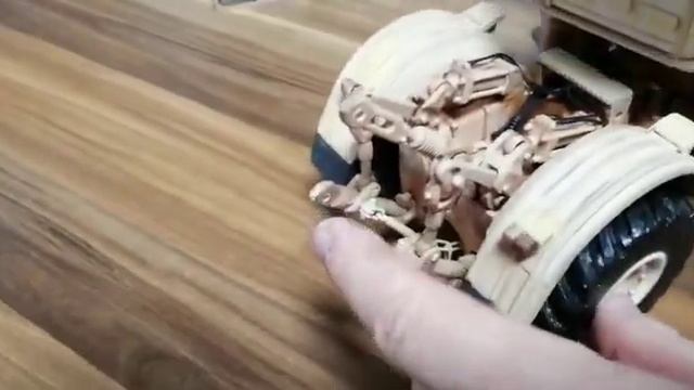 Рождение легенды К-700 а из дерева смотреть онлайн