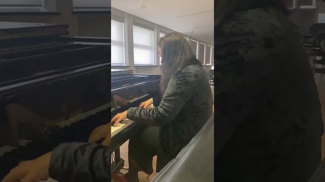Alina Kabanova plays Liszt “Grand Galopp Chromatique” aufgenommen im Mai 2020 смотреть онлайн