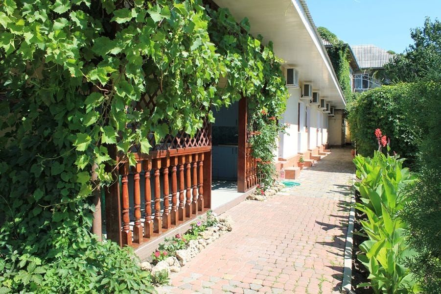 Витязево снять жилье для отдыха посуточно. Отдых в Витязево частный сектор. «Ангелина» ГОСТЕВОЙ ДВОР