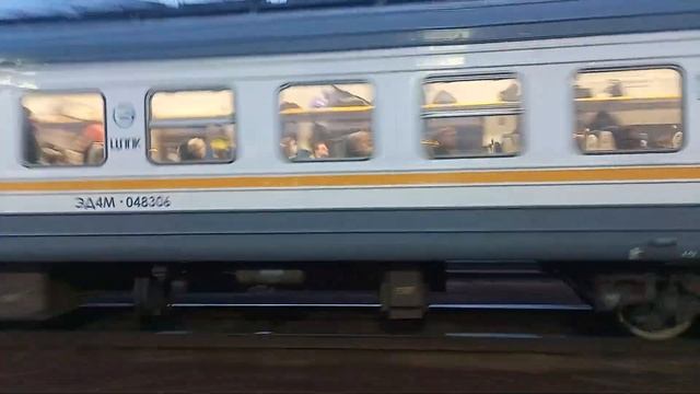 ЭД4М-0483 "РЭКС" сообщением №7088 "Москва(Курский вокзал) - Владимир проследует платформу Ольгино смотреть онлайн