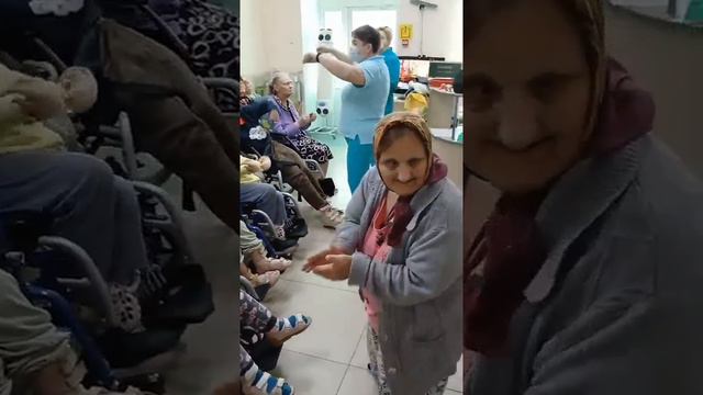 Шумовой оркестр в Волжском ПНИ смотреть онлайн