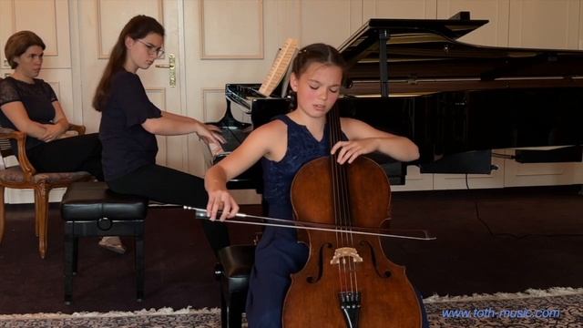 JS Bach, Courante (Suite no.4) & David Popper, Hungarian Rhapsody - Anouk & Manoush Toth смотреть онлайн