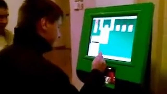 Платежный терминал глюкнул и выпал в Виндоуз смотреть онлайн