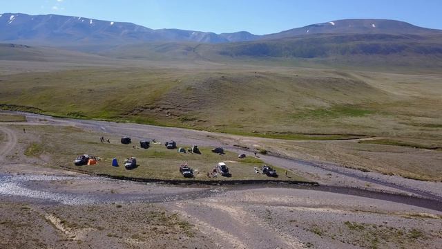 Лагерь на плато Укок смотреть онлайн