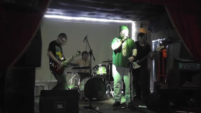 The BOBERS - Пост/Панк Елка в Soundbar Banka, СПб, 27.12.2015 смотреть онлайн