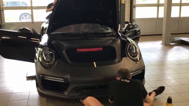 Porsche 911 full wrapped by DC Tuning in Geneva смотреть онлайн
