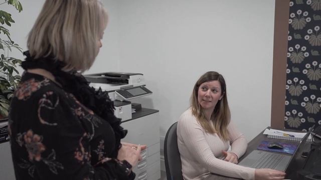 Welcome to Lang Town & Country смотреть онлайн