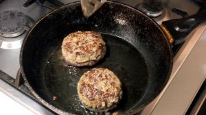 Сочный бифштекс  из рубленной говядины .Супер рецепт !