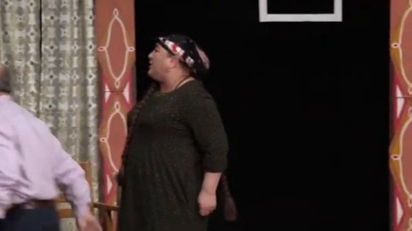 "Бунт невесток" автор С.Ахмад, режиссер-постановщик Сарвар Алиев.