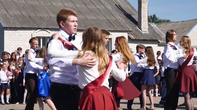 вальс выпускников-2018 сш №3 г Миоры смотреть онлайн