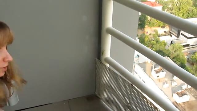 Богомол притворяется растением смотреть онлайн