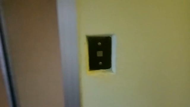 Лифты КМЗ @ Братиславская ул., 16к3, Марьино, Москва, Россия смотреть онлайн