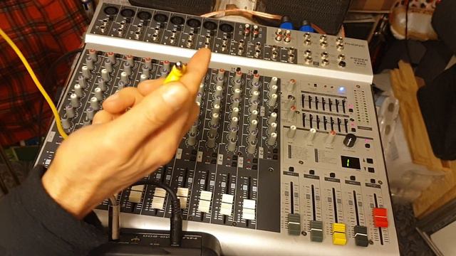 Phonic Powerpod 1860 II Powermixer 2 x 300 Watt 2.Test.. смотреть онлайн