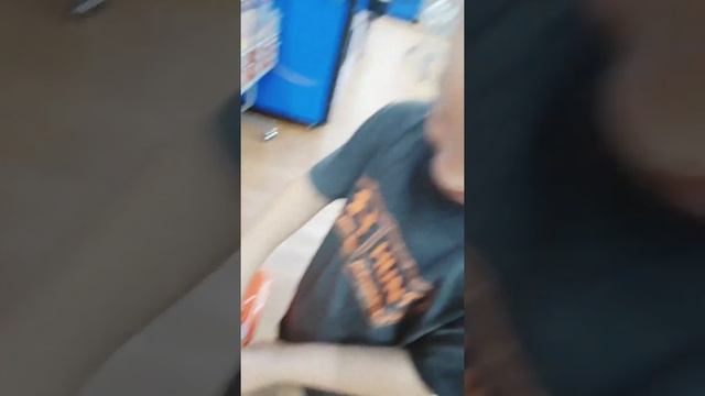 Wal-Mart Games? смотреть онлайн