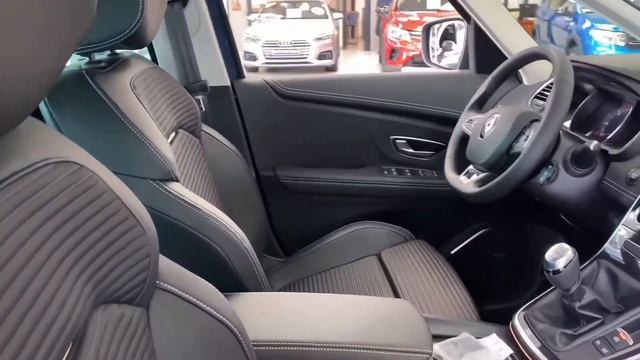 Renault Scenic IV 1.7 Bluedci 120 Bose Édition смотреть онлайн