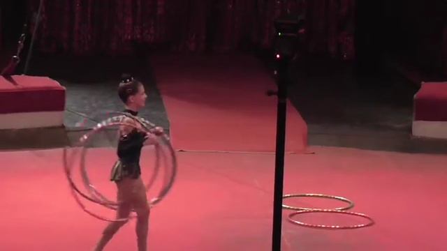 Обручи это просто не вероятно как интересно-Hoops is just not probably as interesting смотреть онлайн