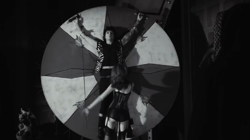 Escape the Fate - Alive смотреть онлайн