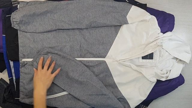 05328 Adult Sports Wear (Спортивный микс м/ж Cream+HQ)№3 17,15 кг 10,80€ за кг 67 ед смотреть онлайн