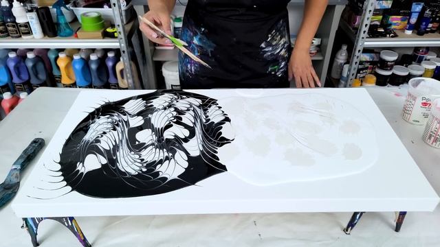 That Iridescent Shine ? - NEW EXPERIMENT! - Pearl Colors on a White + Black Base - Acrylic Pouring смотреть онлайн