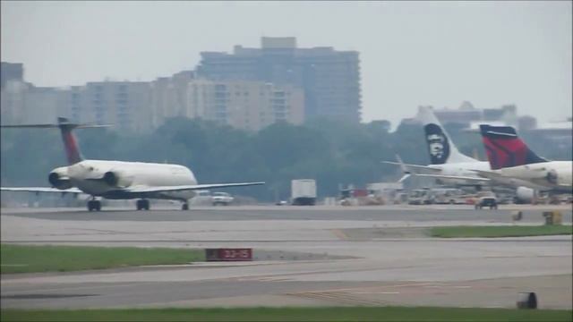 Ronald Reagan Washington National Airport-June 2015 смотреть онлайн