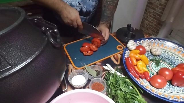 говяжьи ребра с овощами в афганском казане смотреть онлайн