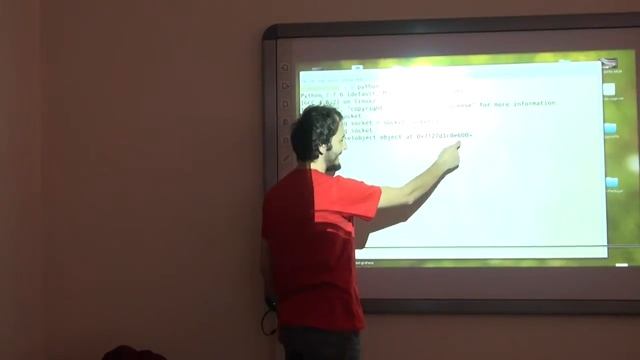 Network programming, lesson 1.1 - BSD sockets in Python смотреть онлайн