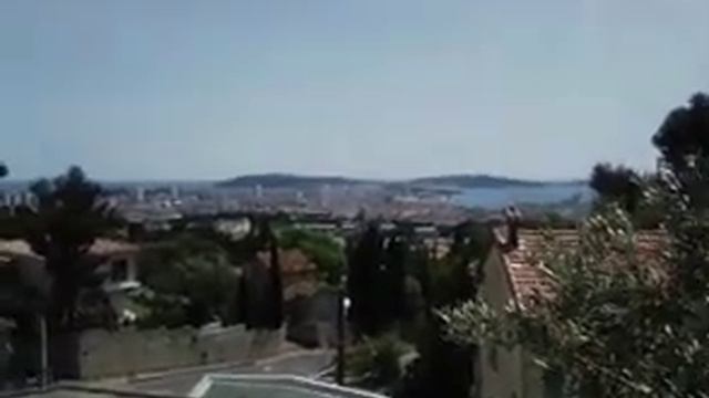 Облом с канатной дорогой. Подъёмник закрыт, Тулон/Provence-Alpes-Côte d'Azur, France. смотреть онлайн