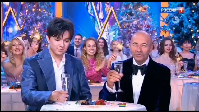 Как Димаш Кудайберген и Игорь Крутой поздравляли Dears в новогоднюю ночь? смотреть онлайн
