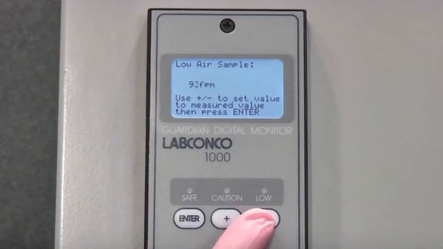 Calibrating the Guardian 1000 Airflow Monitor - Protector Fume Hoods смотреть онлайн