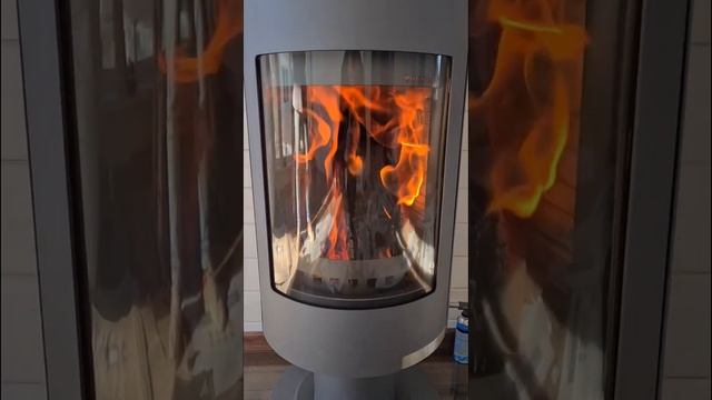 Thorma Andorra Exclusive серая с дымоходом Schiedel Permeter. Монтаж #ПечиГорбунова смотреть онлайн