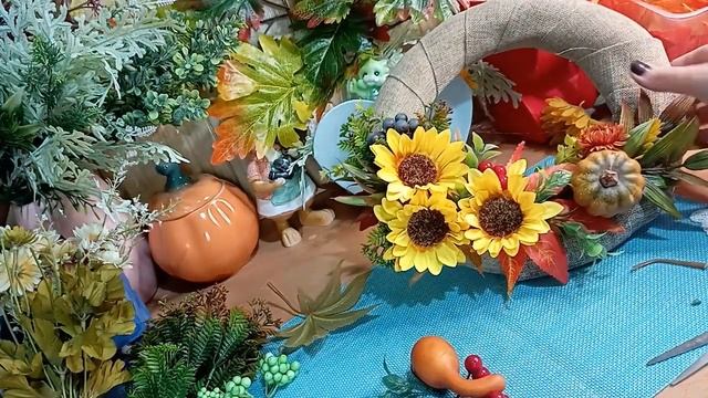 Делаем осенний венок своими руками. Осенний декор смотреть онлайн
