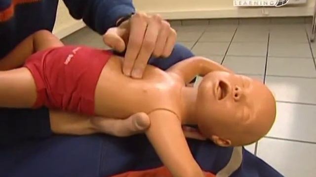 Занимательно обо всем. Оказание первой помощи. смотреть онлайн